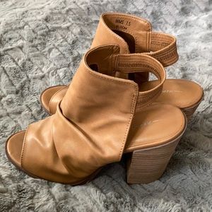 Brown 2-3 Inch Heels 🍁